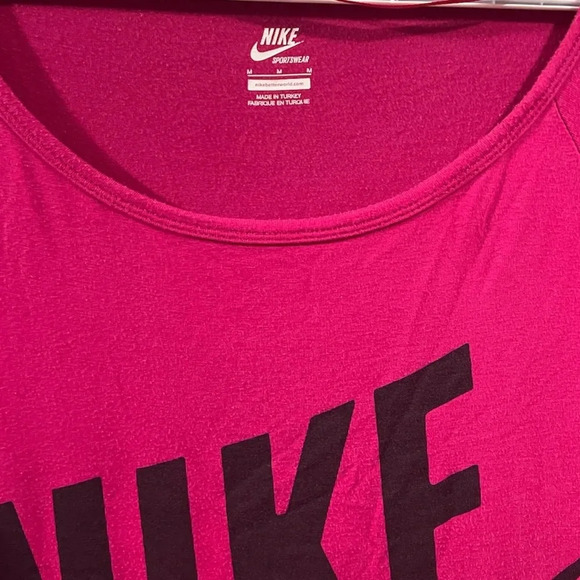 Hot pink NIKE size medium woman’s long sleeve top. GUC - Picture 5 of 5